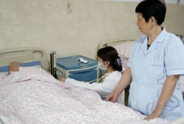 邵阳市宝庆精神病医院,邵阳诱发电位仪,ES型失眠治疗仪,500mAX光就机